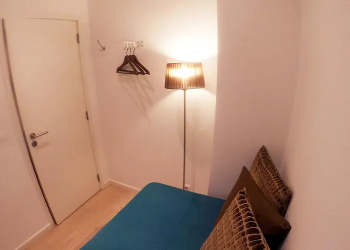 Triplex With Garage - Praca Flores Lejlighed Lisboa