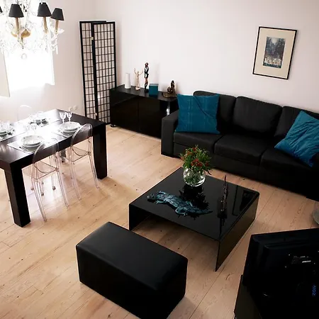 Appartement Triplex With Garage - Praca Flores