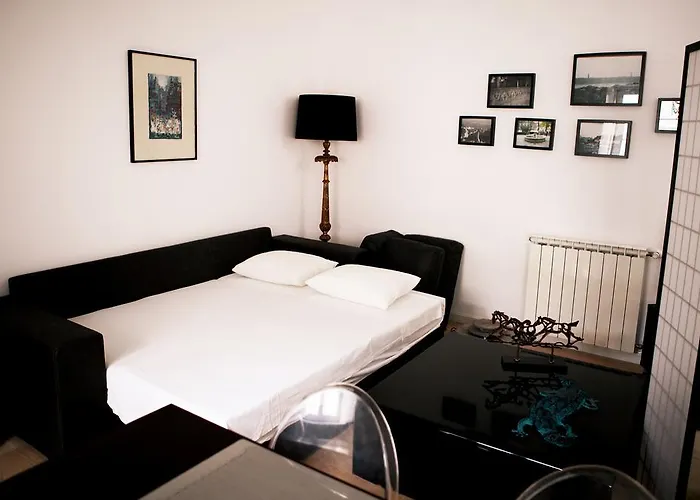 Διαμέρισμα Triplex With Garage - Praca Flores Lisboa