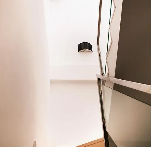Διαμέρισμα Triplex With Garage - Praca Flores Lisboa