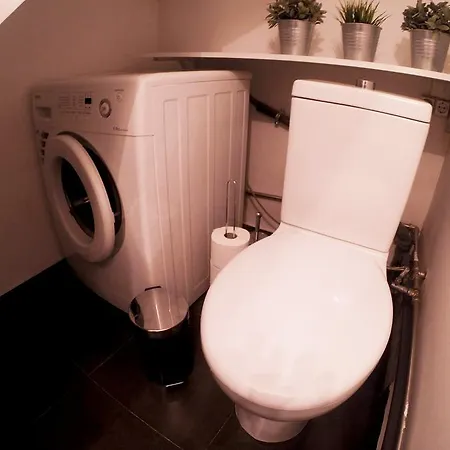 Apartament Triplex With Garage - Praca Flores Lizbona