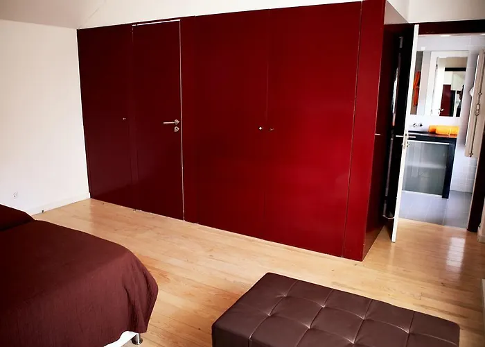 Triplex With Garage - Praca Das Flores *